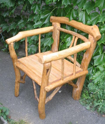椅子  流木の造形、素材を生かして制作した、世界に一つの個性的な椅子